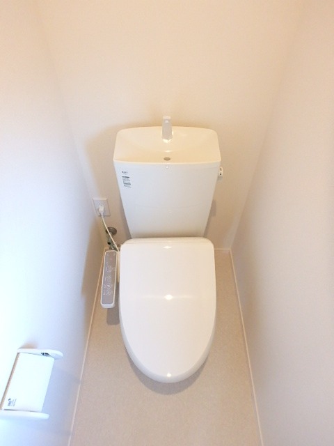 ��ʌ��������܎s��{��x�̓����P���ڂ̈�ˌ��Ẵg�C��