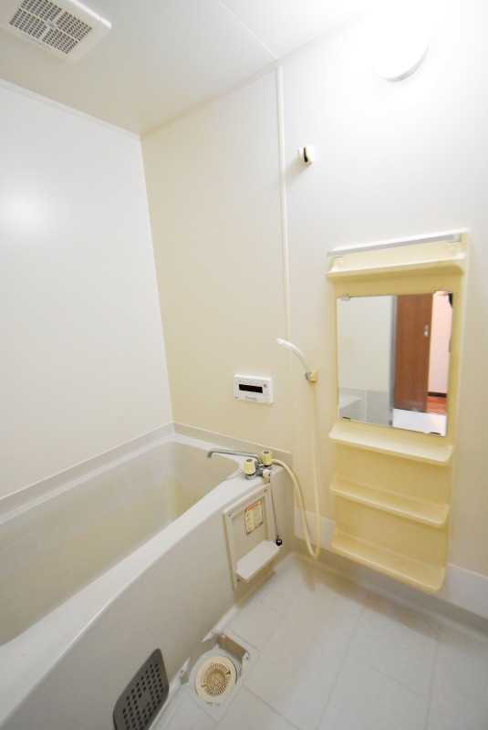 ��ʌ��������܎s��΋���؂P���ڂ̃}���V�����̃o�X