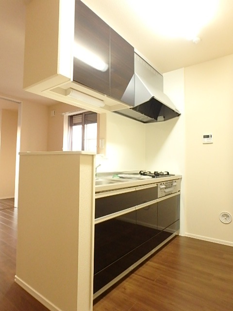 ��ʌ��������܎s�k��A�|���P���ڂ̃}���V�����̃L�b�`��