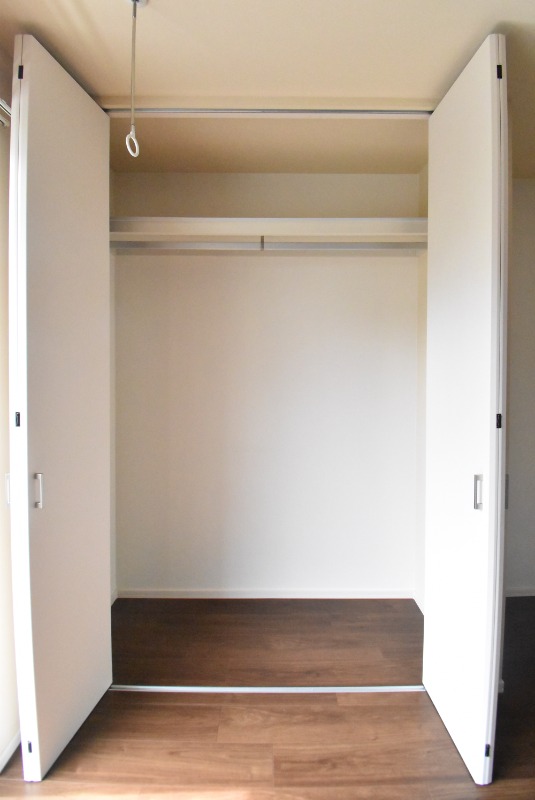 ��ʌ��������܎s�k��A�|���P���ڂ̃}���V�����̎��[