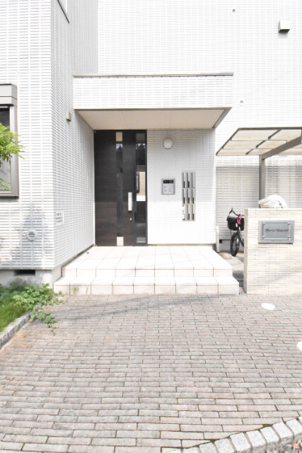 ��ʌ��������܎s�k��A�|���P���ڂ̃}���V�����̃G���g�����X