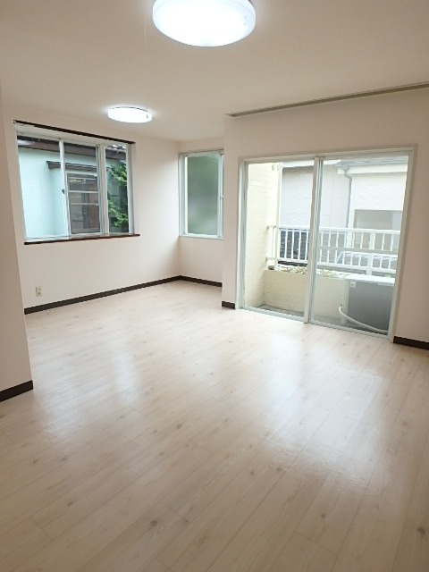 ��ʌ��������܎s������厚�쒆�ۂ̃}���V�����̋��ԁE���r���O