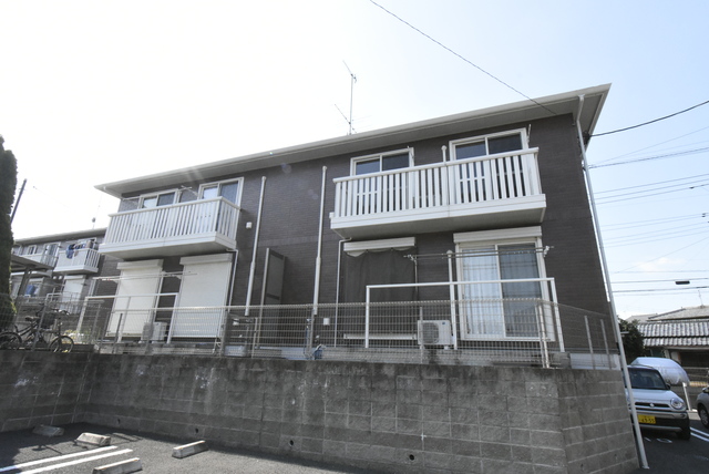 ��ʌ�����s�厚�����̃A�p�[�g�̌����O��