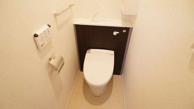 ��ʌ�����s�厚�����̃A�p�[�g�̃g�C��