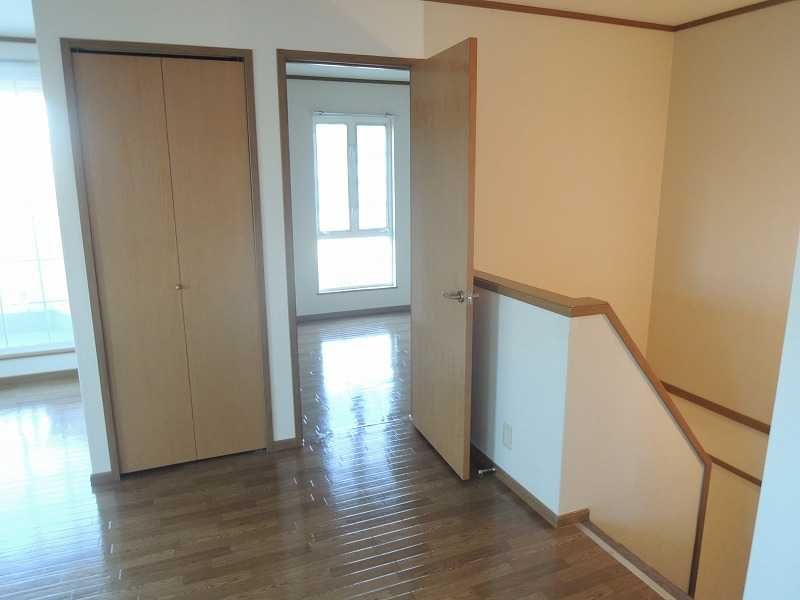 ��ʌ��k�����S�ɓޒ������S���ڂ̃A�p�[�g�̂��̑�