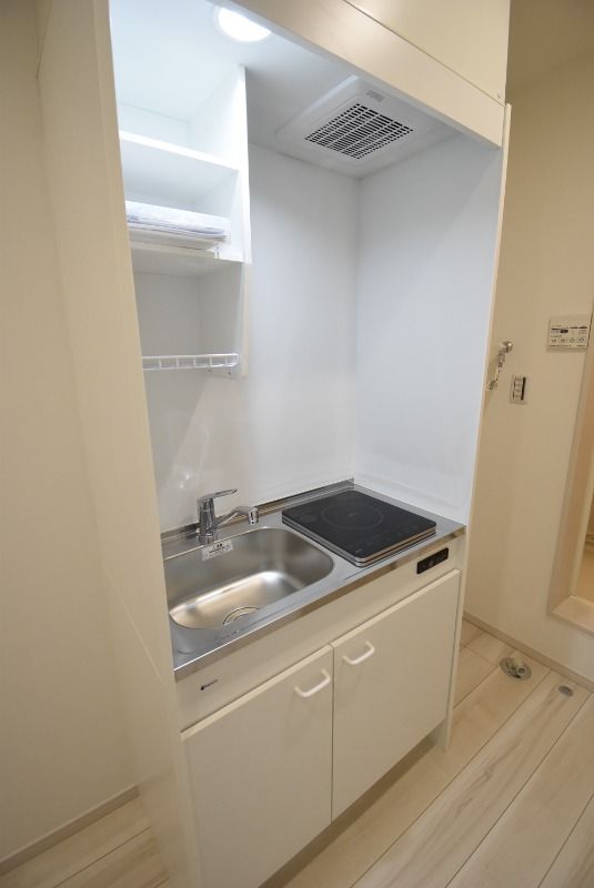 ��ʌ��������܎s����쌳�h�Q���ڂ̃A�p�[�g�̃L�b�`��