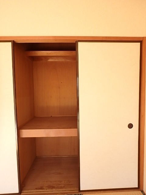 ��ʌ��������܎s�k����i���Q���ڂ̃A�p�[�g�̎��[