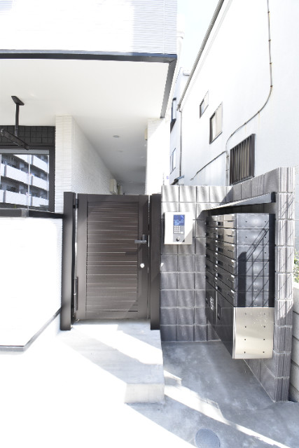 ��ʌ��������܎s����쌳�h�Q���ڂ̃A�p�[�g�̃G���g�����X