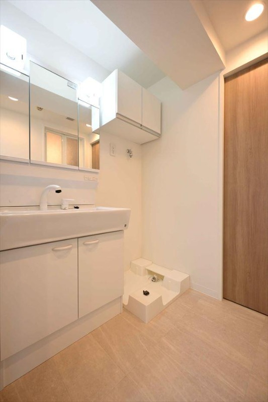 ��ʌ��������܎s�Y�a���؍�P���ڂ̃}���V�����̐��ʏ�