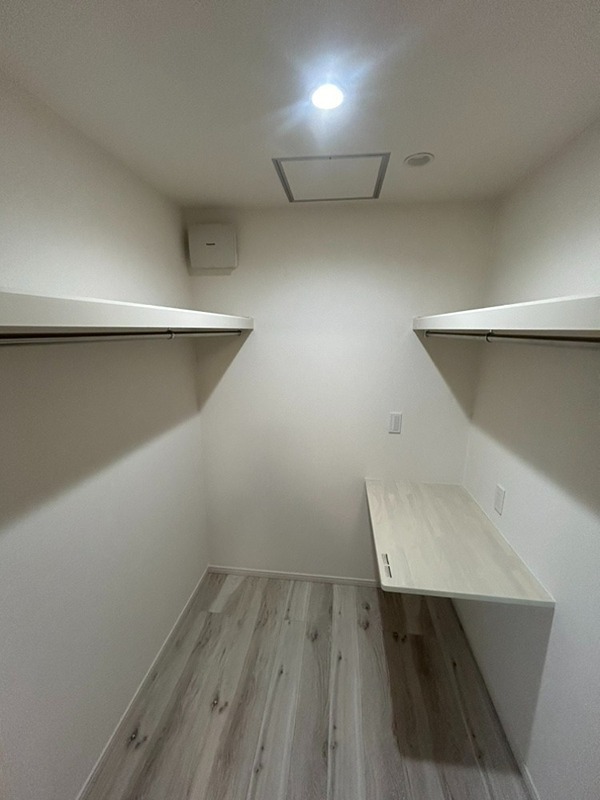 ��ʌ��������܎s��΋�钬�P���ڂ̃^�E���n�E�X�̎��[