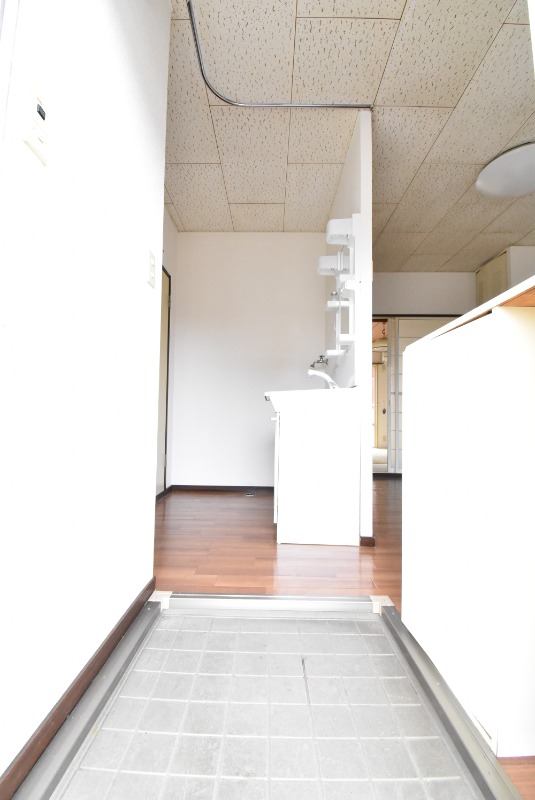 ��ʌ��������܎s��΋撇���P���ڂ̃A�p�[�g�̌���