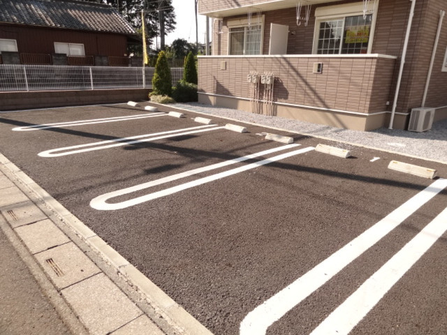 ��ʌ��������܎s������厚�@���̃A�p�[�g�̒��ԏ�