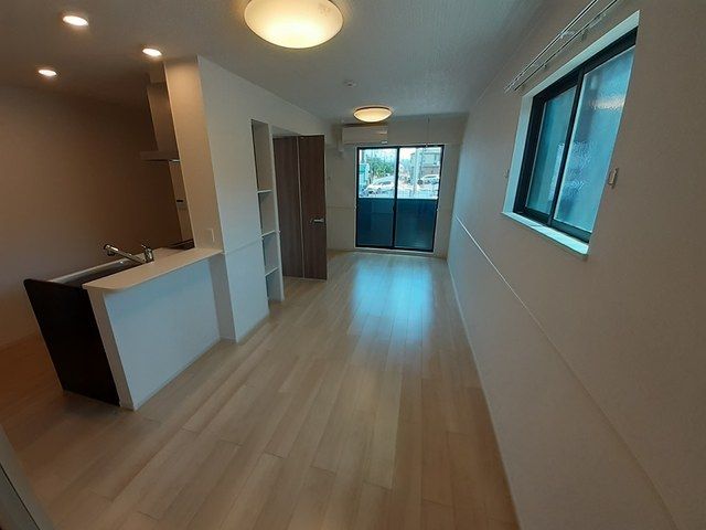 ��ʌ�����s�厚���s�g���̃A�p�[�g�̋��ԁE���r���O