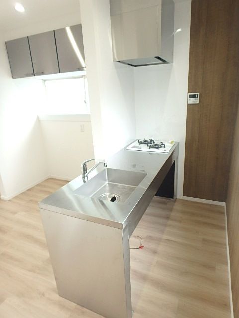 ��ʌ��������܎s��{����\���P���ڂ̃A�p�[�g�̃L�b�`��