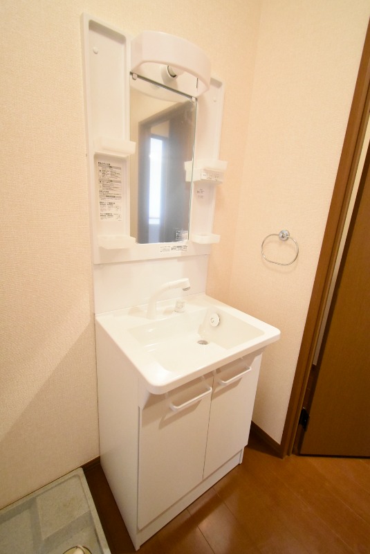 ��ʌ��������܎s����厚���V�n�̃A�p�[�g�̐��ʏ�