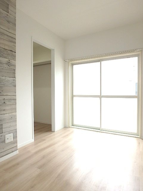 ��ʌ��������܎s��{����\���P���ڂ̃A�p�[�g�̋����E���r���O