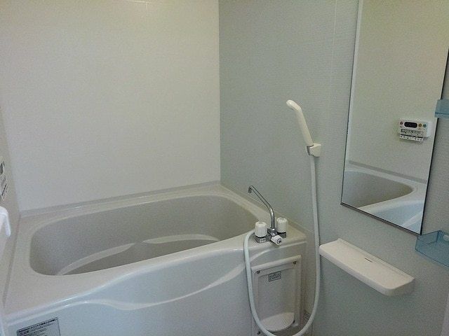 ��ʌ��z�J�s�{�{���Q���ڂ̃A�p�[�g�̃o�X