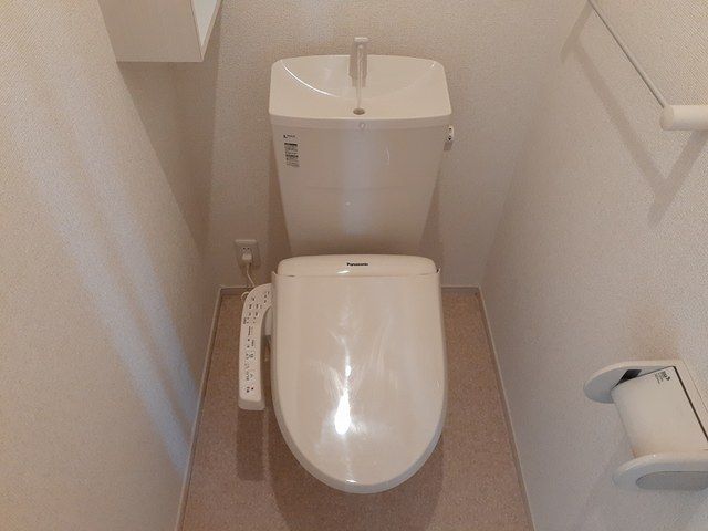 ��ʌ������s�����S���ڂ̃A�p�[�g�̃g�C��