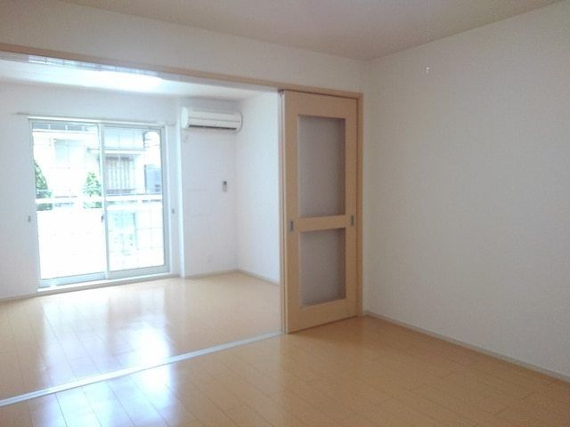 ��ʌ��z�J�s�{�{���Q���ڂ̃A�p�[�g�̂��̑�