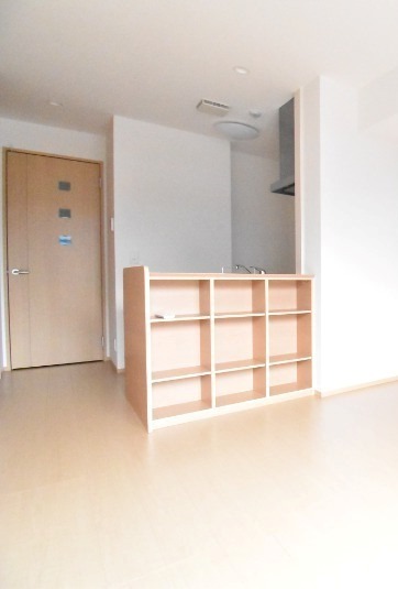 ��ʌ��������܎s�k�擌�听���P���ڂ̃A�p�[�g�̋��ԁE���r���O