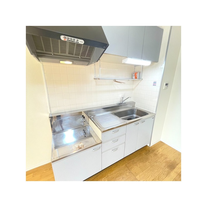 ��ʌ��������܎s�Y�a��k�Y�a�S���ڂ̃}���V�����̃L�b�`��