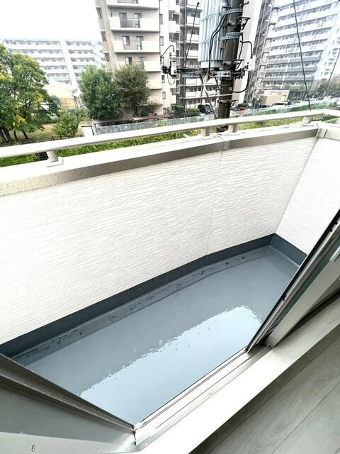 ��ʌ�����s�厚�O�c�̈�ˌ��Ẵo���R�j�[