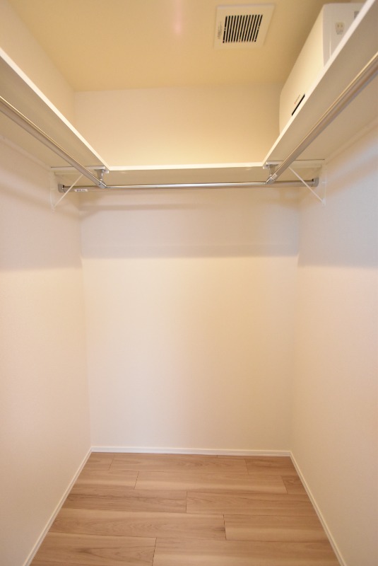 ��ʌ��z�J�s���]���Q���ڂ̃}���V�����̎��[