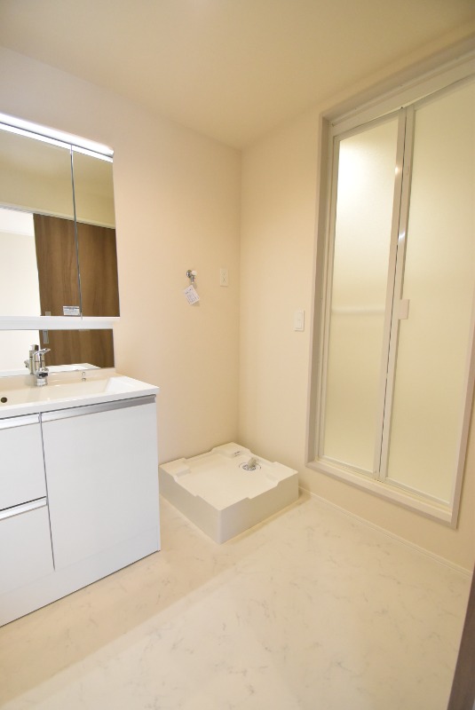 ��ʌ��z�J�s���]���Q���ڂ̃}���V�����̂��̑������E�X�y�[�X