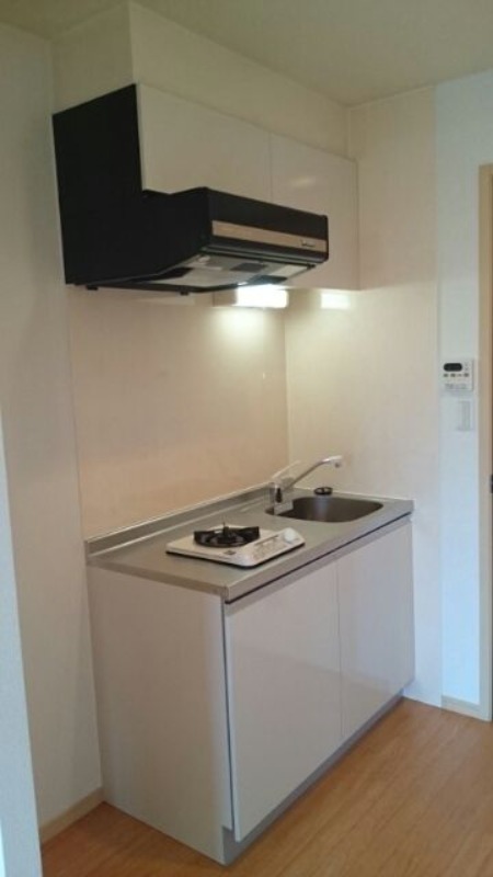 ��ʌ��k�����S�ɓޒ����R���ڂ̃}���V�����̃L�b�`��