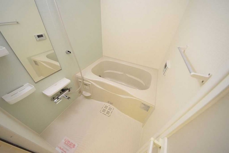 ��ʌ�����s�˒˓��R���ڂ̃}���V�����̃o�X