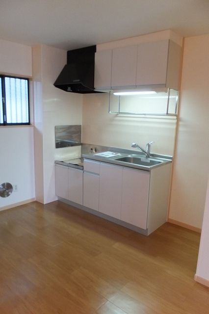 ��ʌ��@�c�s�Β��R���ڂ̃}���V�����̃L�b�`��