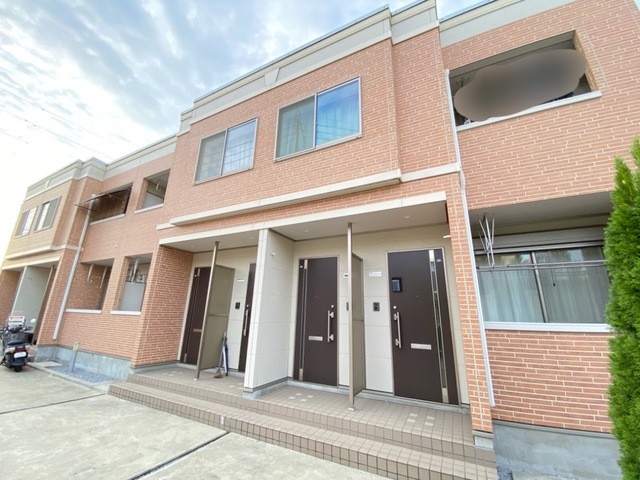 ��ʌ�����s�厚����1295-5�̃A�p�[�g�̌����O��