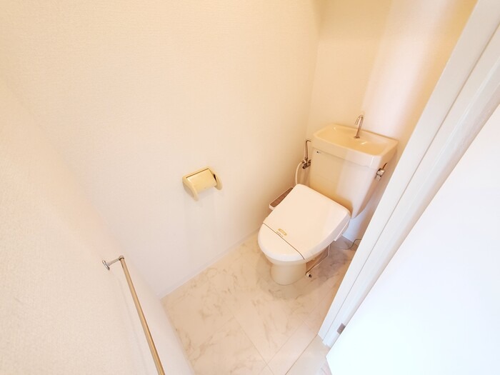 ��ʌ��������܎s��{��V�����P���ڂ̃}���V�����̃g�C��