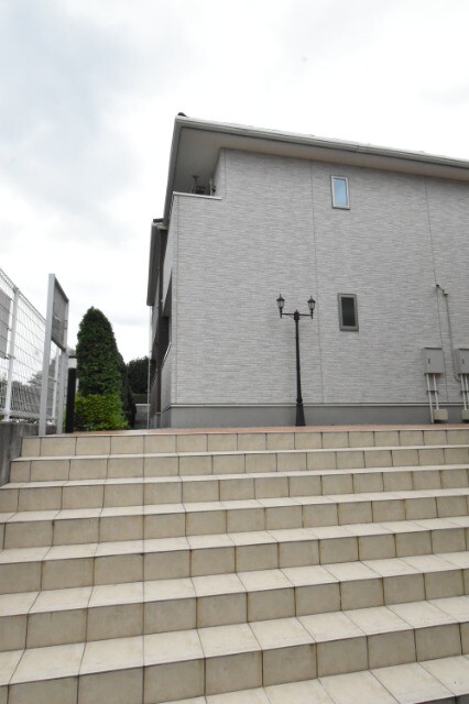 ��ʌ��������܎s����厚�w��̕ʏ��̃A�p�[�g�̃G���g�����X