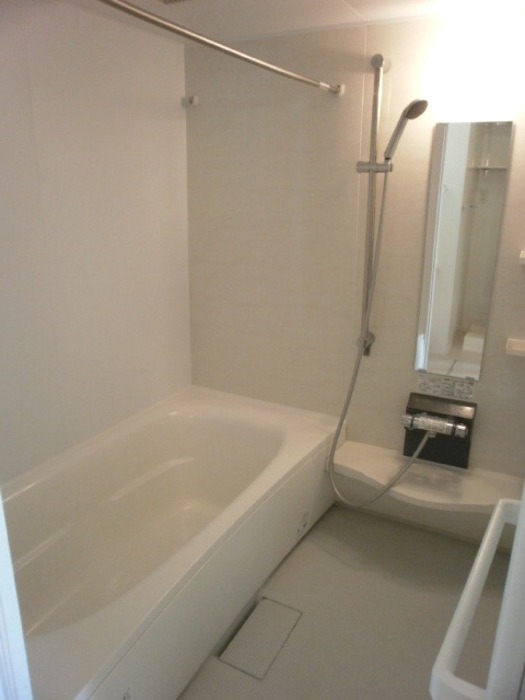 ��ʌ��������܎s������厚��J�̃A�p�[�g�̃o�X