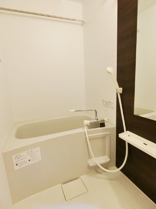 ��ʌ��������܎s��΋���q�P���ڂ̃}���V�����̃o�X