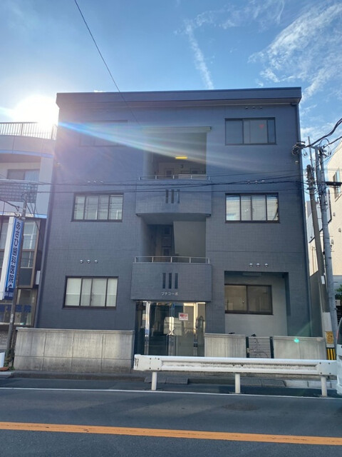 ��ʌ��������܎s��{�擌���Q���ڂ̃}���V�����̌����O��