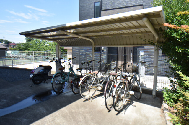 ��ʌ��������܎s������厚��J�̃A�p�[�g�̂��̑�