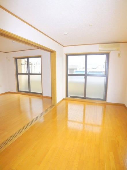 ��ʌ�����s��؂R���ڂ̃}���V�����̂��̑������E�X�y�[�X