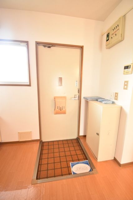 ��ʌ��������܎s�k��{�����S���ڂ̃A�p�[�g�̌���