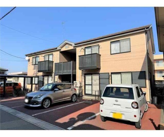 ��ʌ�����s�厚�ԎR�̃A�p�[�g�̌����O��