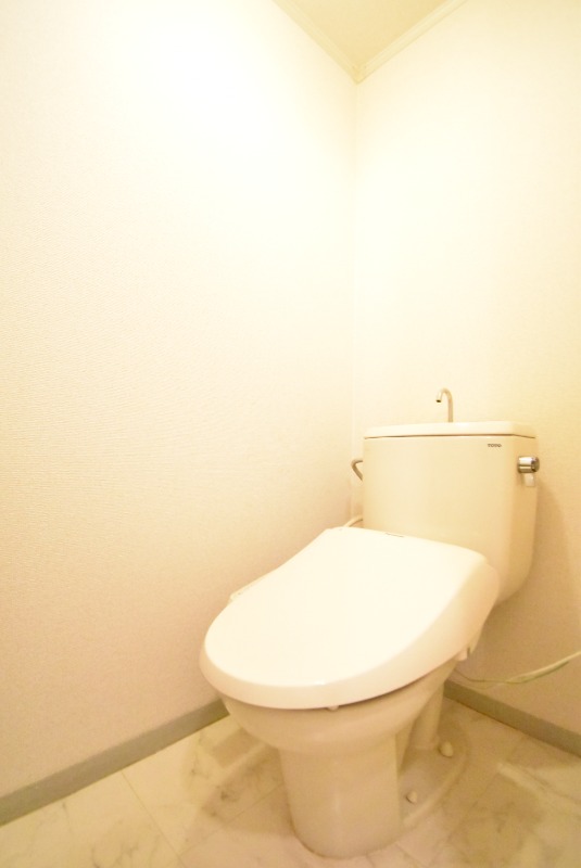 ��ʌ��������܎s�k����i���Q���ڂ̃A�p�[�g�̃g�C��