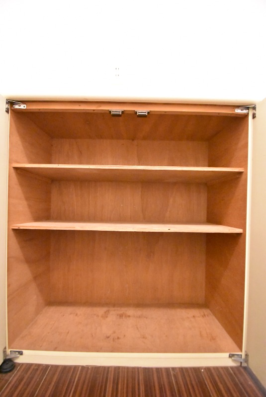 ��ʌ��������܎s�k����i���Q���ڂ̃A�p�[�g�̎��[