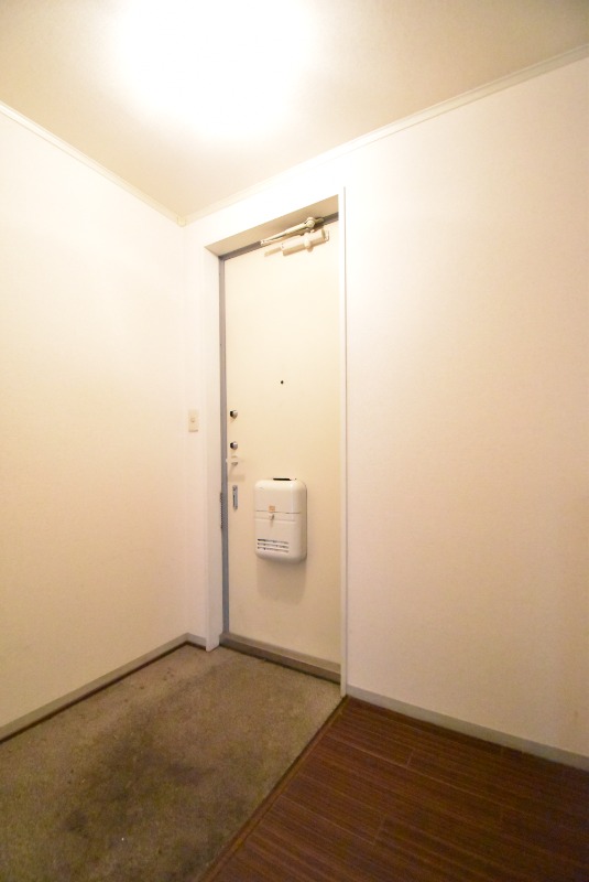 ��ʌ��������܎s�k����i���Q���ڂ̃A�p�[�g�̌���