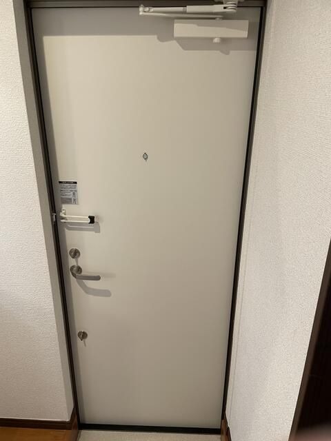 ��ʌ�����s�O�c�a�R���ڂ̃A�p�[�g�̌���