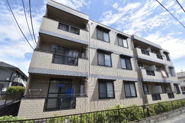 ��ʌ��������܎s�k����i���Q���ڂ̃A�p�[�g�̌����O��