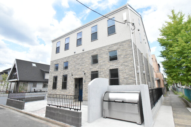 ��ʌ��z�J�s���������̃A�p�[�g�̌����O��