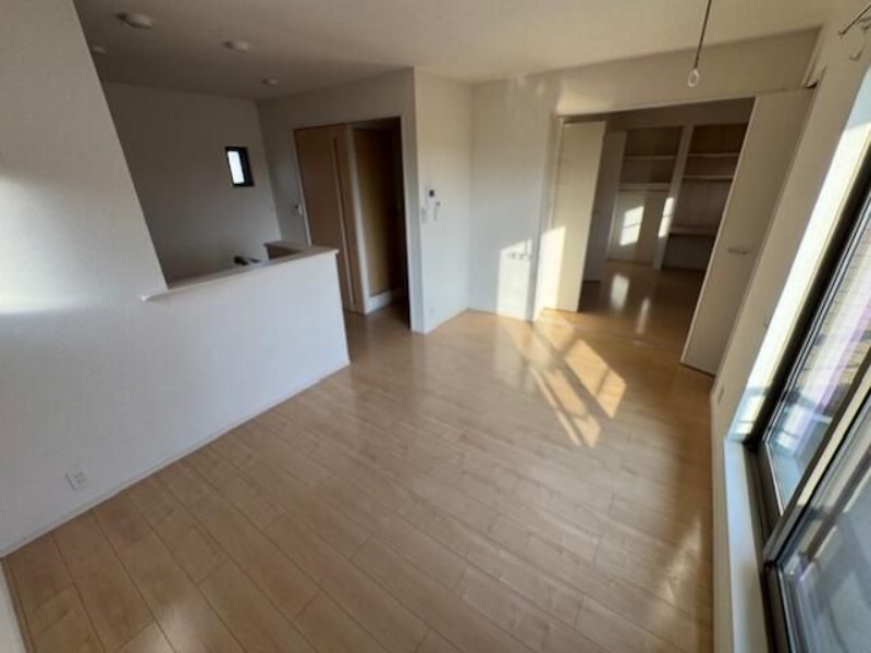 ��ʌ��z�J�s�_�����P���ڂ̃A�p�[�g�̋��ԁE���r���O