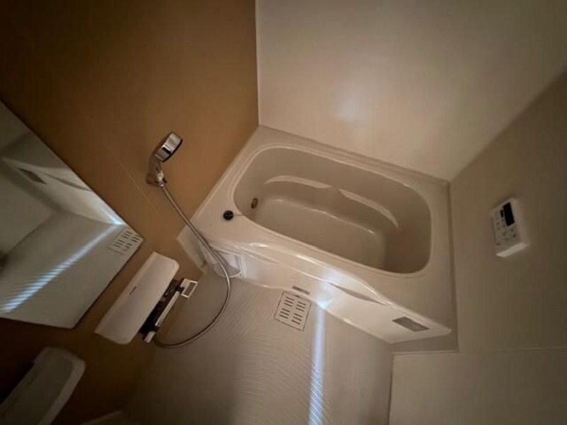 ��ʌ��z�J�s�_�����P���ڂ̃A�p�[�g�̃o�X