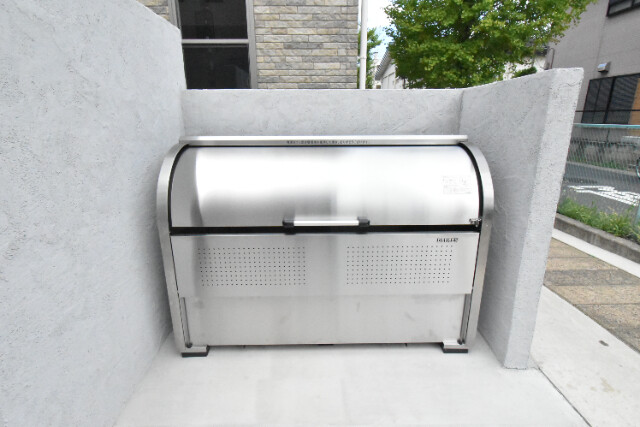 ��ʌ��z�J�s���������̃A�p�[�g�̂��̑�